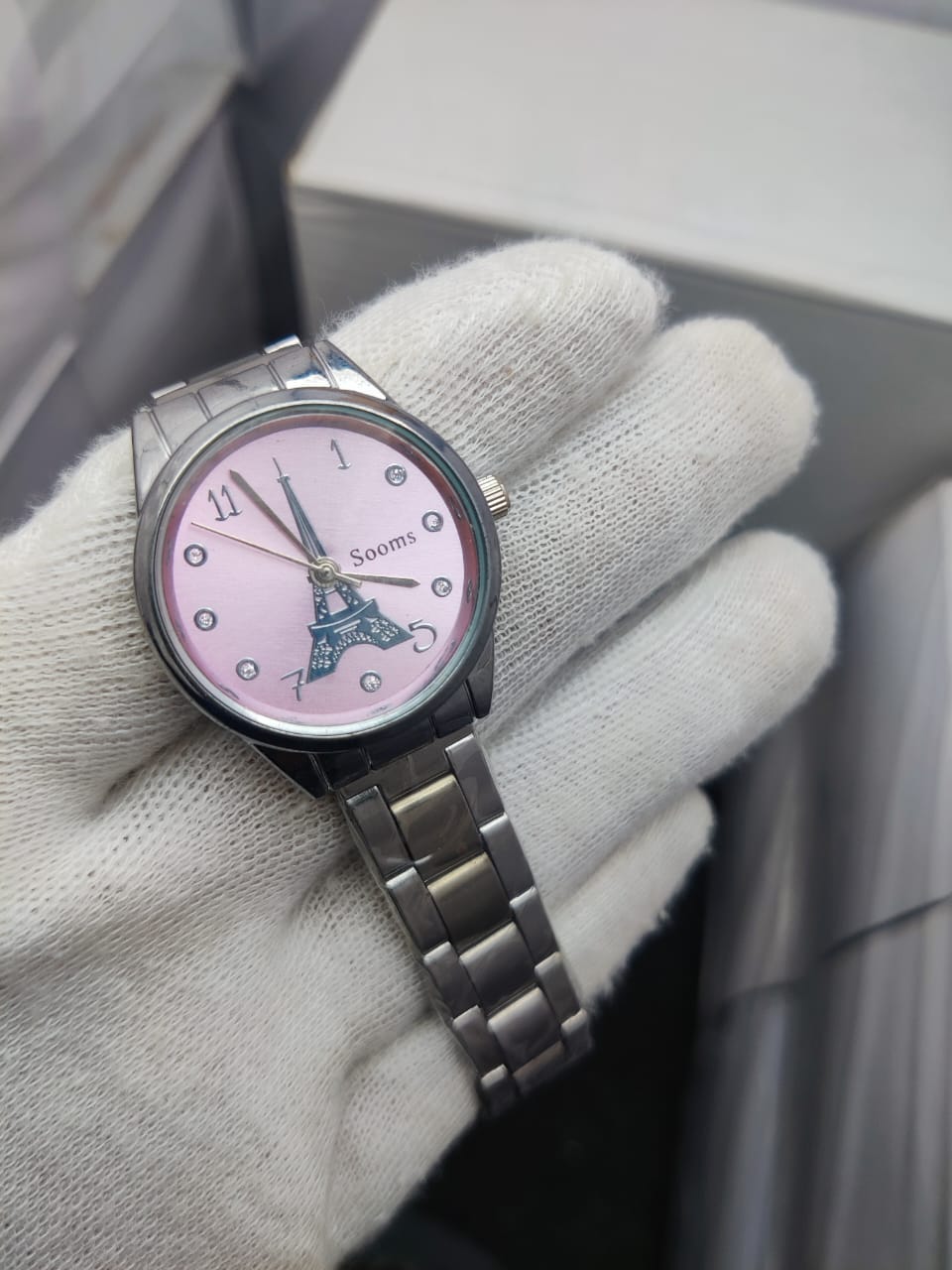 Women's Parisian Theme Analog Watch