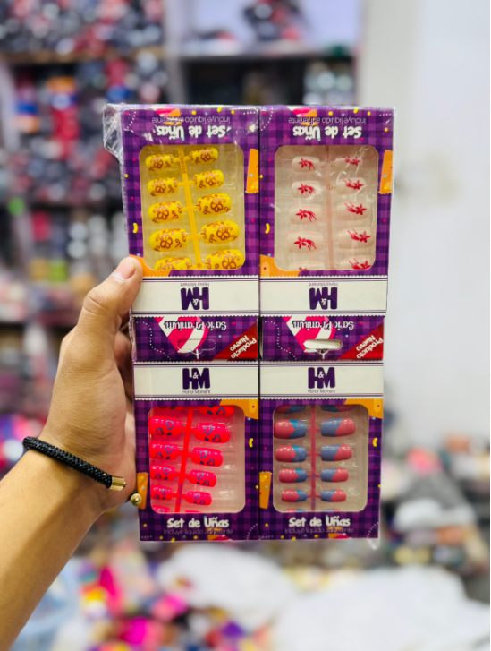 𝐏𝐫𝐢𝐧𝐭𝐞𝐝 𝐧𝐚𝐢𝐥𝐬 12 Boxes different designs