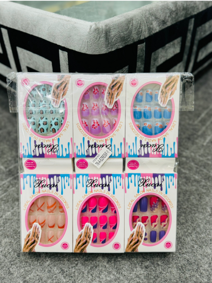 𝐌𝐚𝐭𝐭𝐞 𝐧𝐚𝐢𝐥𝐬 12 Boxes Different Designs